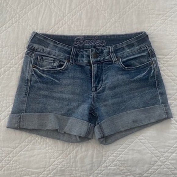 dELiA*s Bailey Jean Shorts - Picture 1 of 5